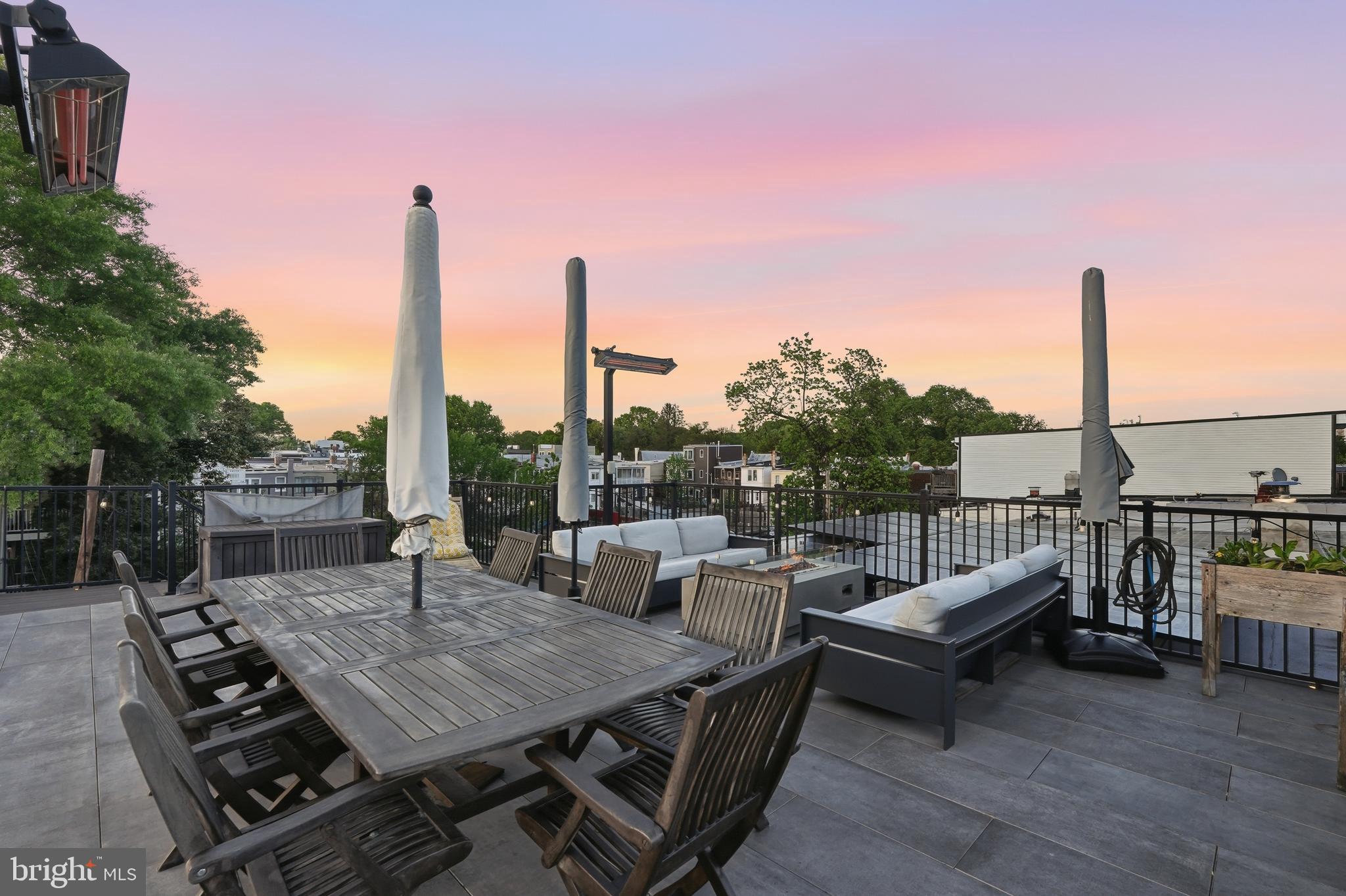 445 Kenyon Street Northwest Washington, DC 20010 - Photo 23 of 39