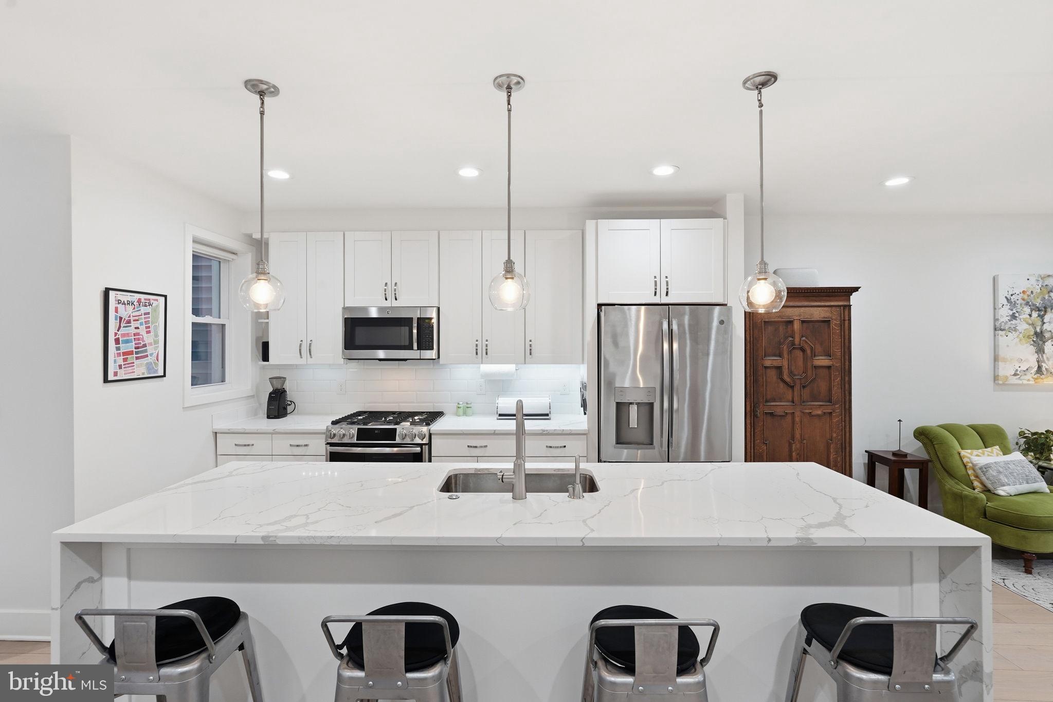 445 Kenyon Street Northwest Washington, DC 20010 - Photo 9 of 39