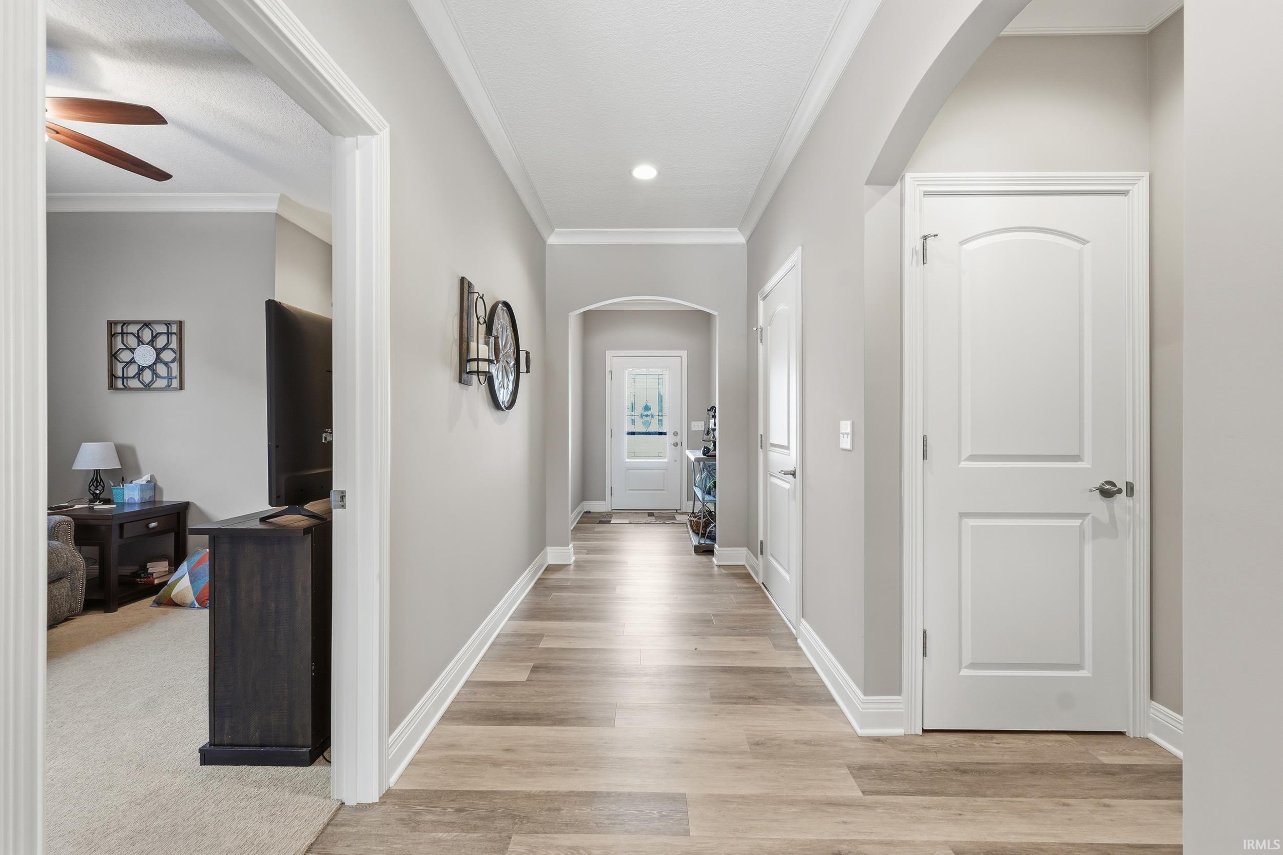 955 Owls Point Fort Wayne, IN 46825 - Photo 5 of 31