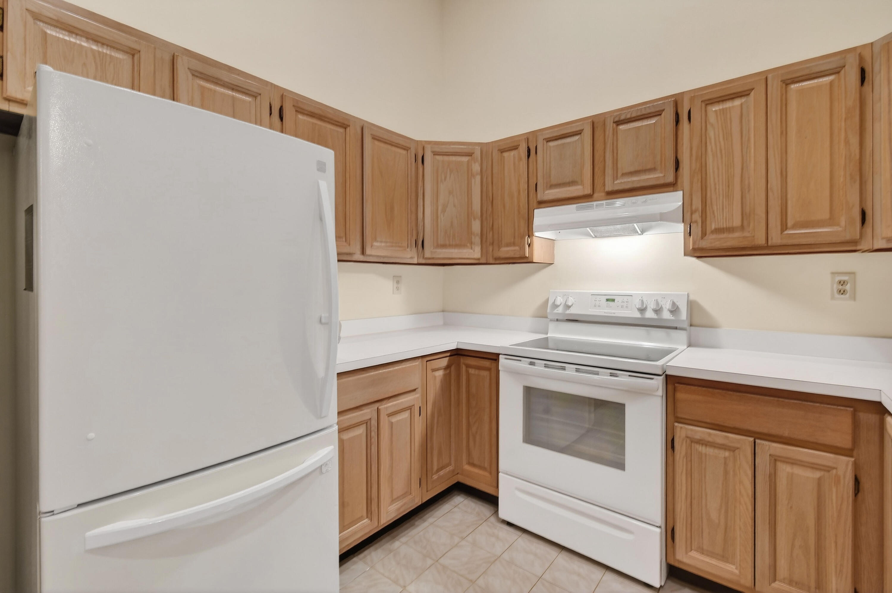 6016 Pompano Street Jupiter, FL 33458 - Photo 16 of 45 Appliance