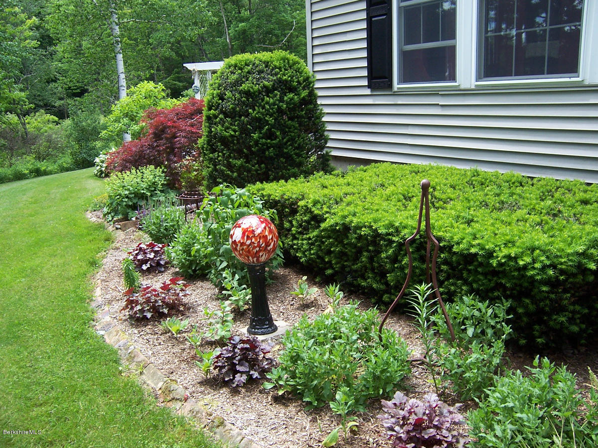 44 Stonehouse Road Washington, MA 01223 - Photo 4 of 56 frontland scape2