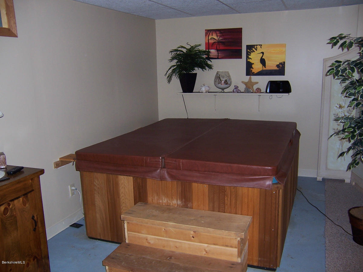 44 Stonehouse Road Washington, MA 01223 - Photo 56 of 56 hottub