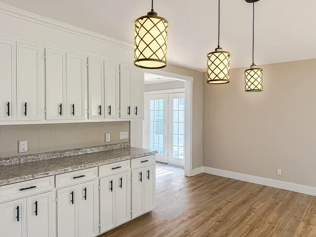 $269,000 | 381 Fountain Lake Drive, Eutawville, SC 29048