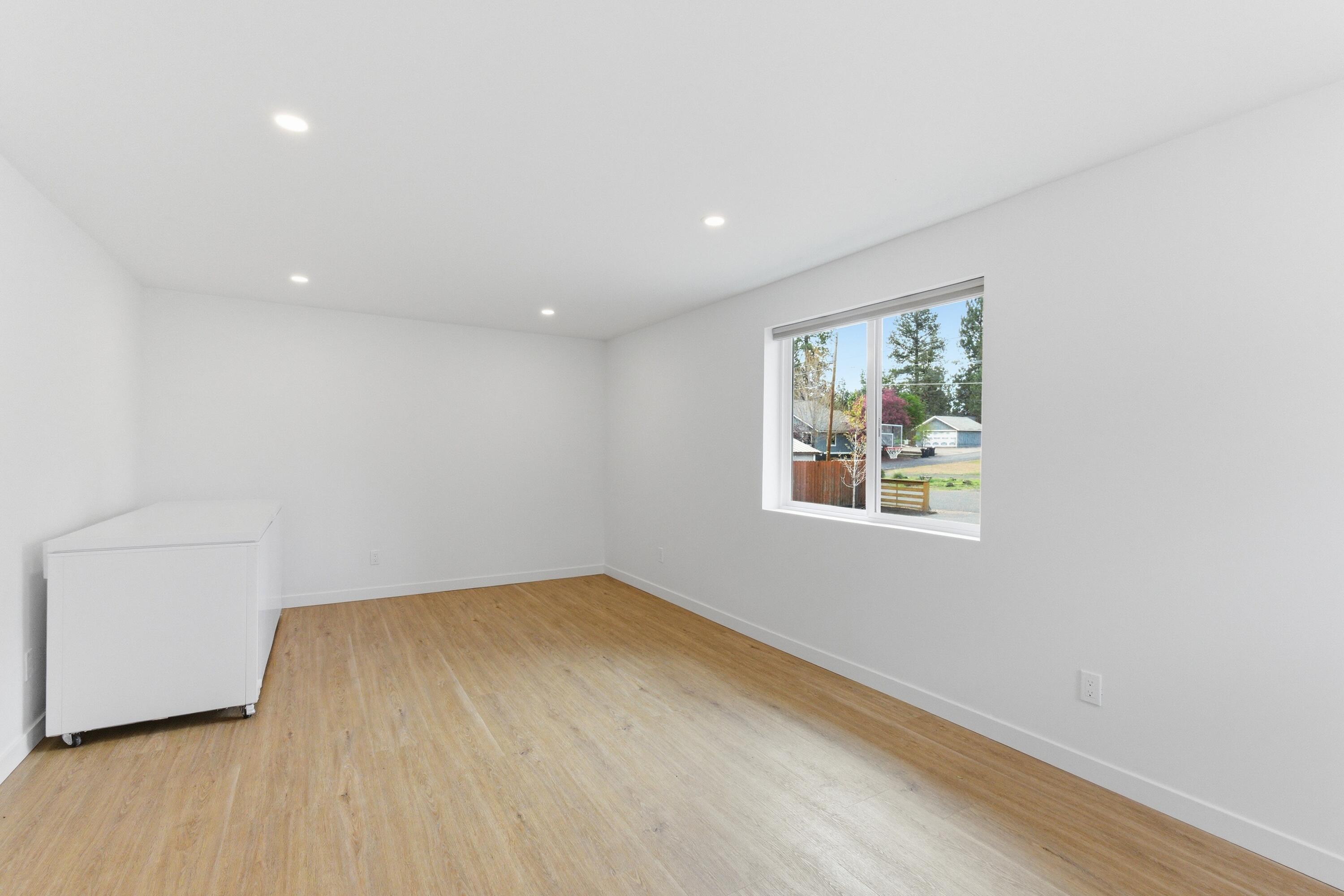 144 Southwest Cleveland Avenue Bend, OR 97702 - Photo 38 of 62 Gallery Image 38