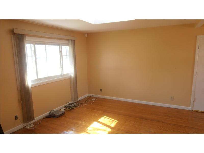 904 Bristol Road Indianapolis, IN 46280 - Photo 6 of 23 Gallery Image 6