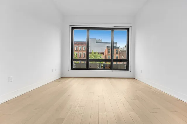 $739,000 | 550 Vanderbilt Avenue, Unit 212 | Prospect Heights