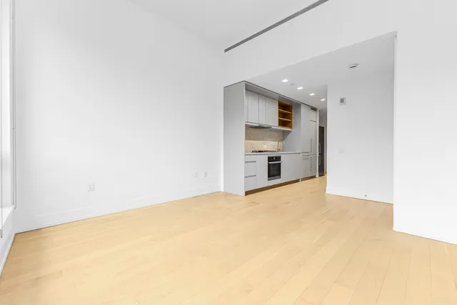 $739,000 | 550 Vanderbilt Avenue, Unit 212 | Prospect Heights