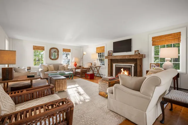 $1,075,000 | 3715 Highway 11, Londonderry, VT 05148