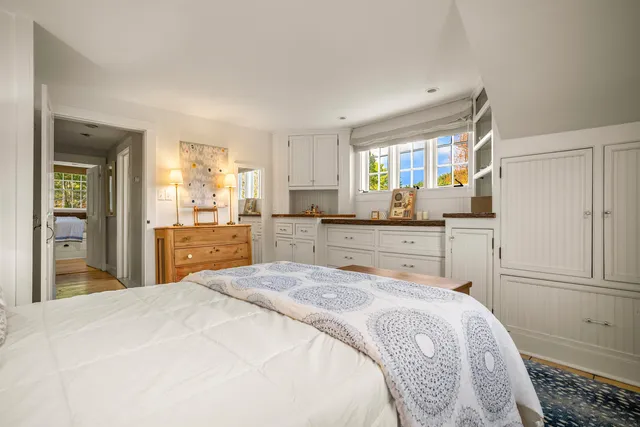 $1,075,000 | 3715 Highway 11, Londonderry, VT 05148