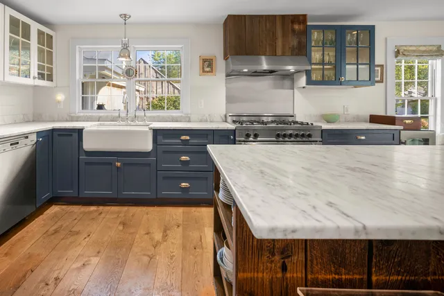 $1,075,000 | 3715 Highway 11, Londonderry, VT 05148