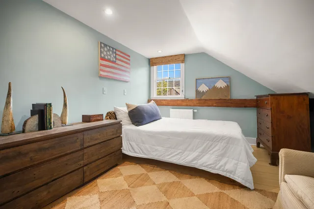 $1,075,000 | 3715 Highway 11, Londonderry, VT 05148