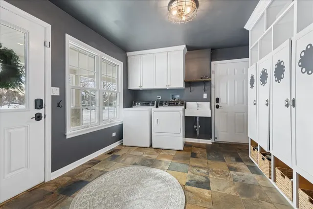 $1,275,000 | 450 West Tower Road, Barrington, IL 60010