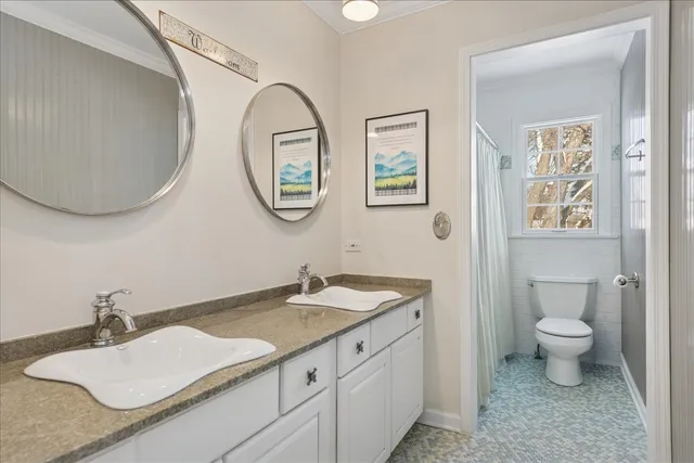 $1,275,000 | 450 West Tower Road, Barrington, IL 60010