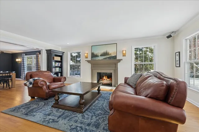 $1,275,000 | 450 West Tower Road, Barrington, IL 60010