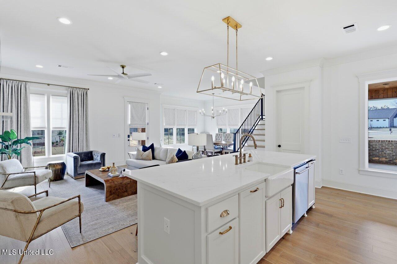 619 Big Vly Loop Flowood, MS 39232 - Photo 11 of 40 619 Big Vly Lp Home Tours MS 11