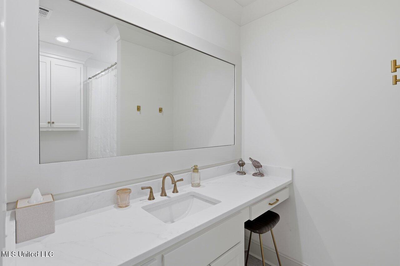 619 Big Vly Loop Flowood, MS 39232 - Photo 30 of 40 619 Big Vly Lp Home Tours MS 30