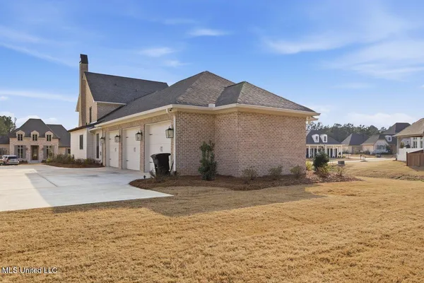 $733,000 | 619 Big Vly Loop, Flowood, MS 39232