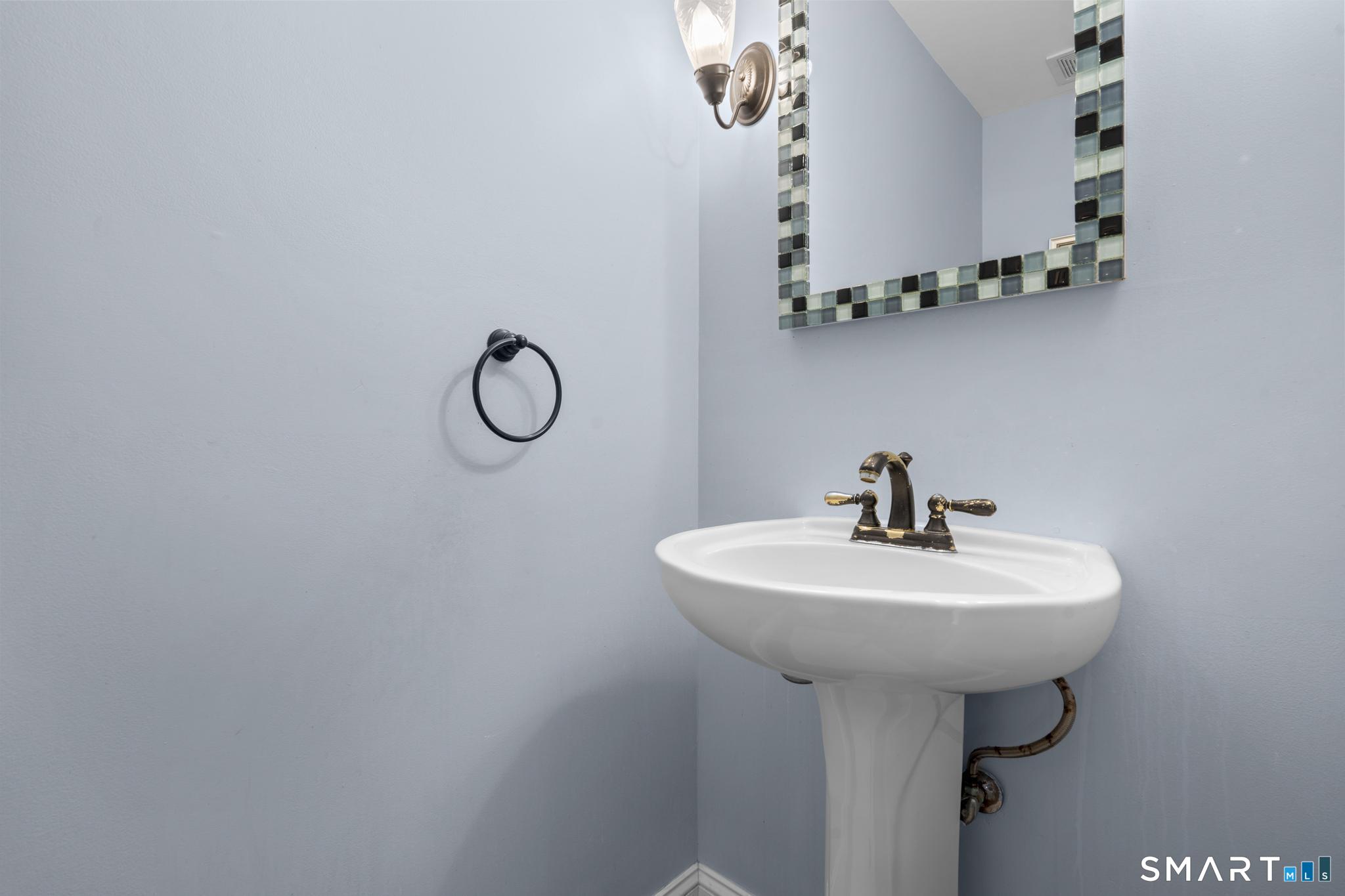 30 Reynolds Farm Road New Milford, CT 06776 - Photo 13 of 40