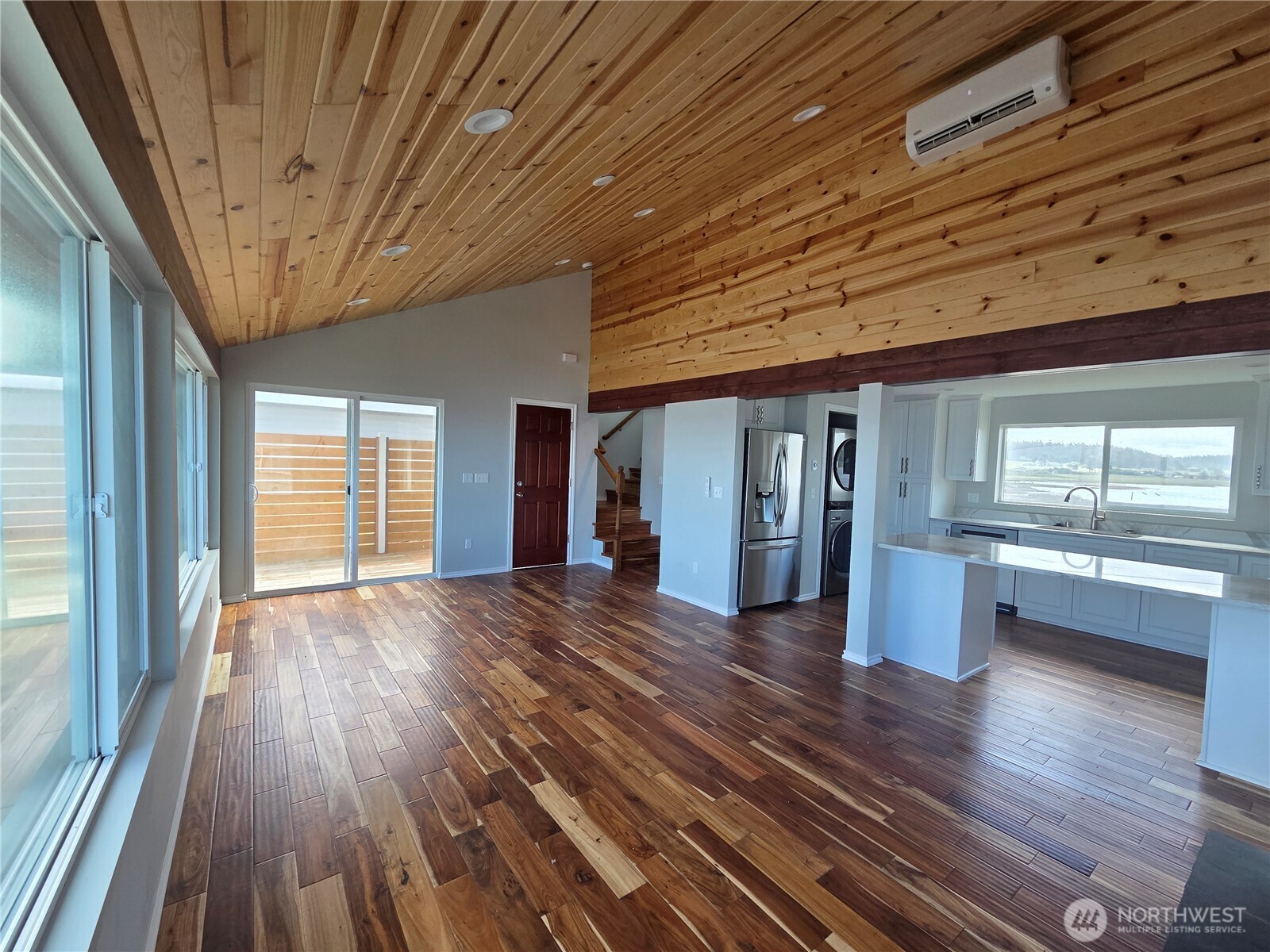 2629 West Beach Road Oak Harbor, WA 98277 - Photo 9 of 18