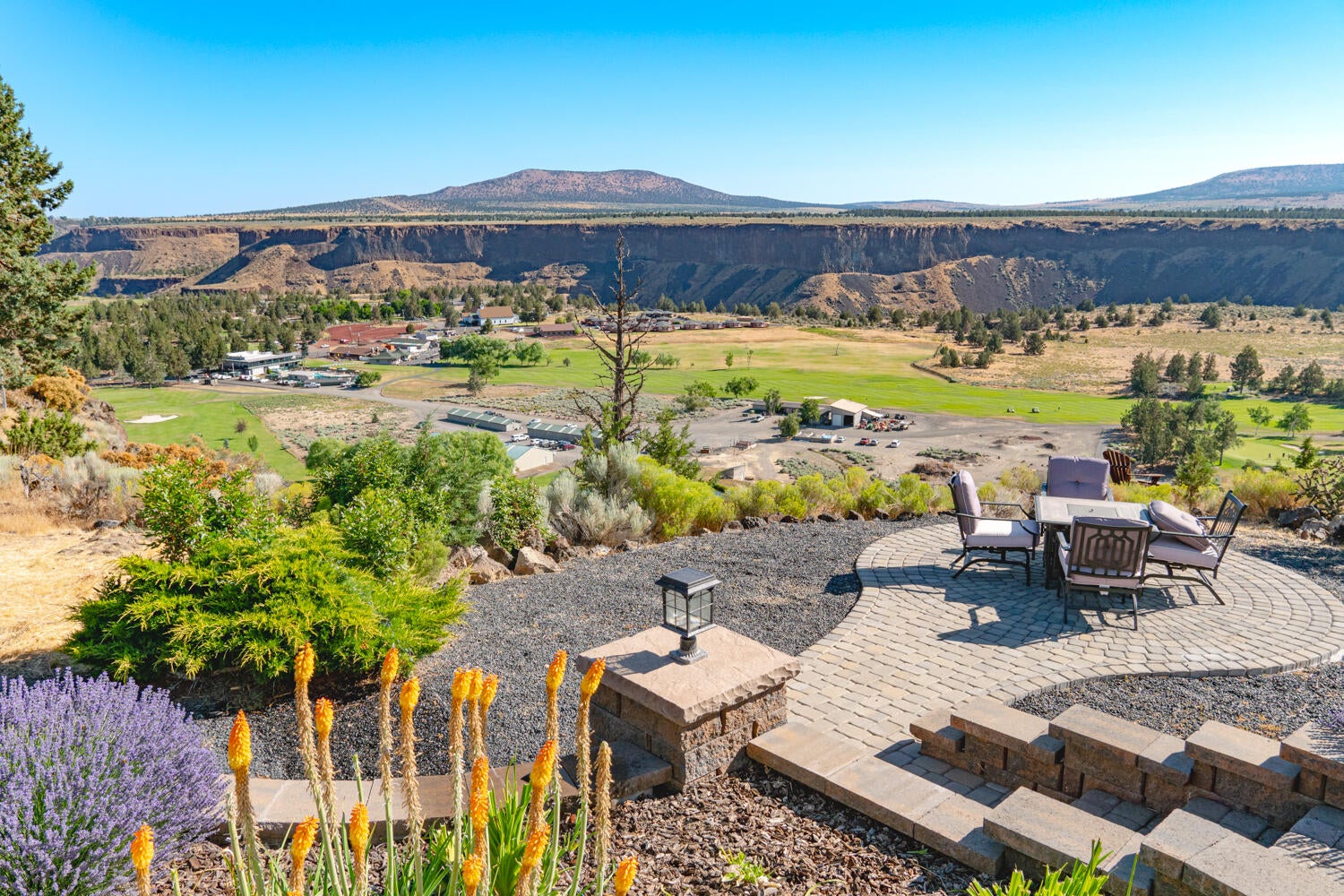 5532 Southwest Rim Road Terrebonne, OR 97760 - Photo 61 of 67 Steps to patio