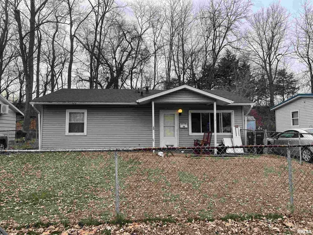 $79,000 | 1323 Fenley Avenue, Pekin, IL 61554