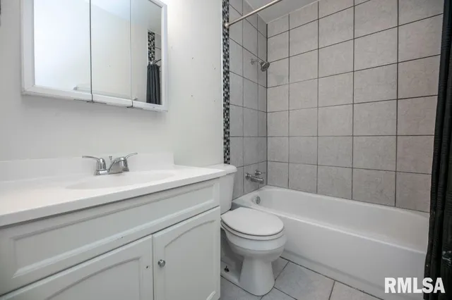 $79,000 | 1323 Fenley Avenue, Pekin, IL 61554