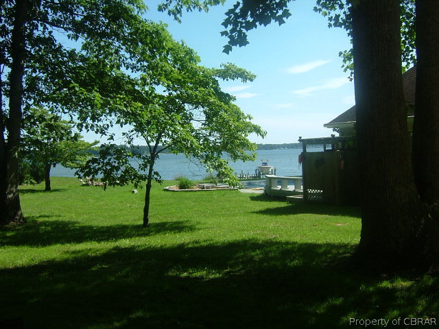 225 Warehouse Cove Road Cobbs Creek, VA 23035 - Photo 39 of 42