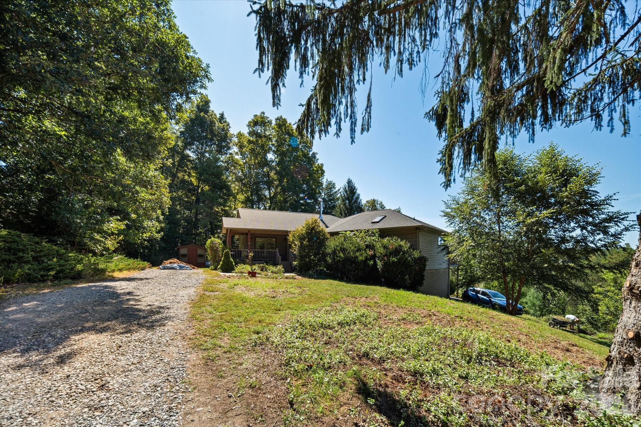 47 Sams Road Weaverville, NC 28787 - Photo 37 of 40 Gallery Image 37