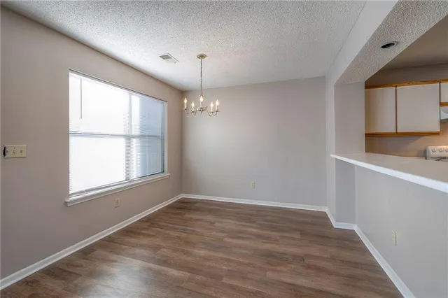 $190,000 | 8848 West 106th Street, Overland Park, KS 66212