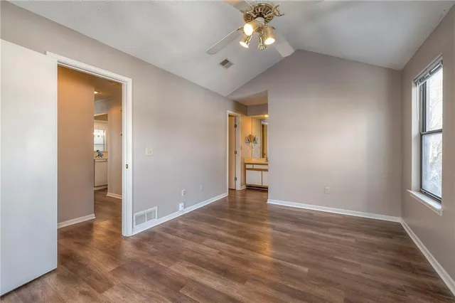 $190,000 | 8848 West 106th Street, Overland Park, KS 66212