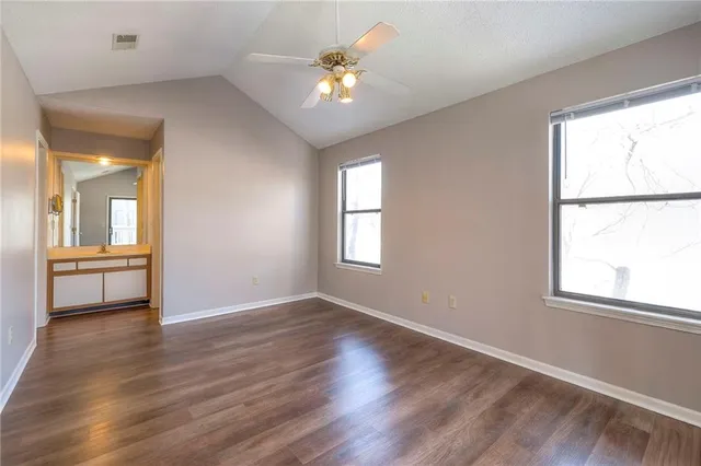 $190,000 | 8848 West 106th Street, Overland Park, KS 66212