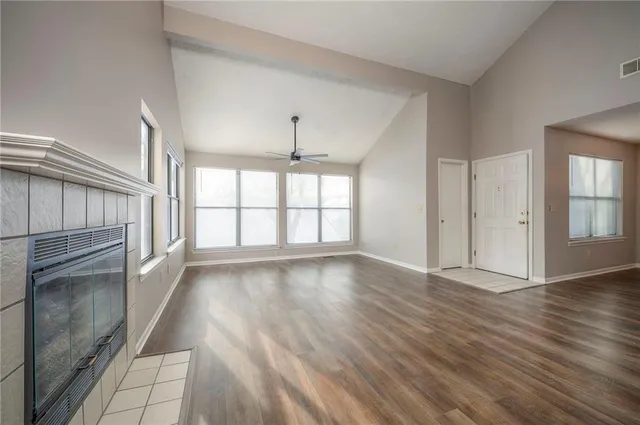 $190,000 | 8848 West 106th Street, Overland Park, KS 66212