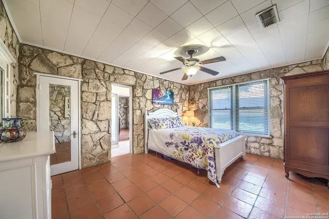 $532,000 | 6986 County Road 271, Mico, TX 78056