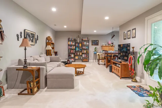 $697,000 | 3782 East Regents Court, Bloomington, IN 47401