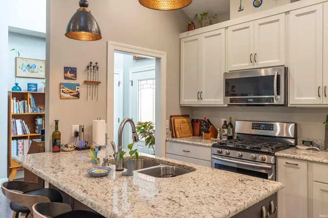 $697,000 | 3782 East Regents Court, Bloomington, IN 47401