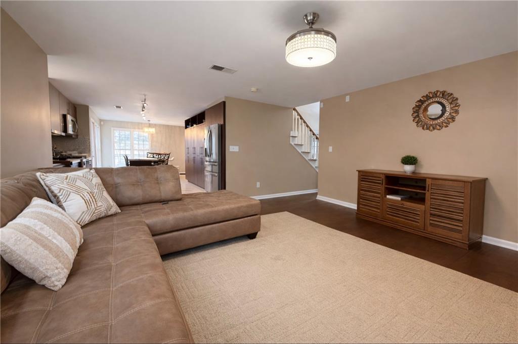 2425 Harbin Springs Cove Dacula, GA 30019 - Photo 8 of 26