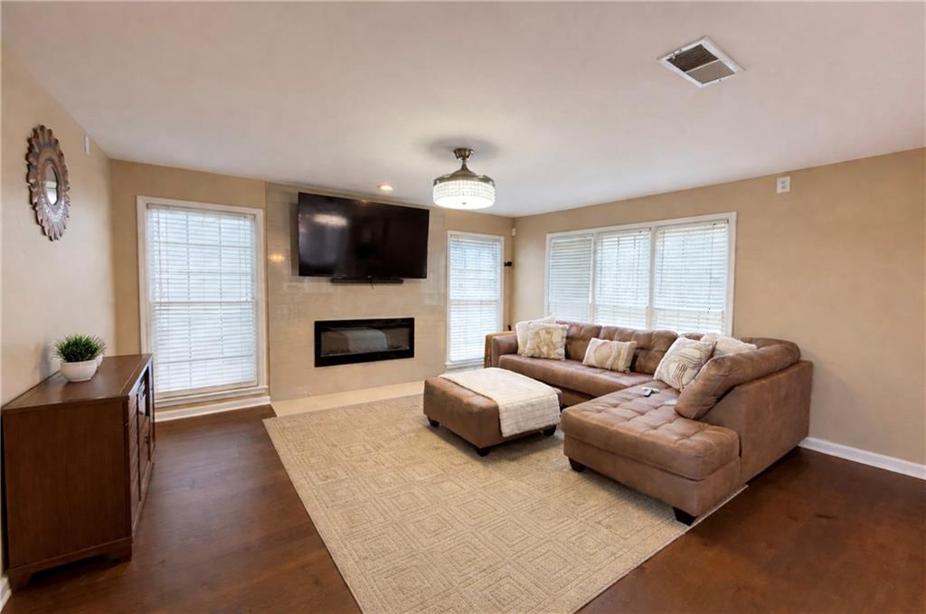 2425 Harbin Springs Cove Dacula, GA 30019 - Photo 9 of 26