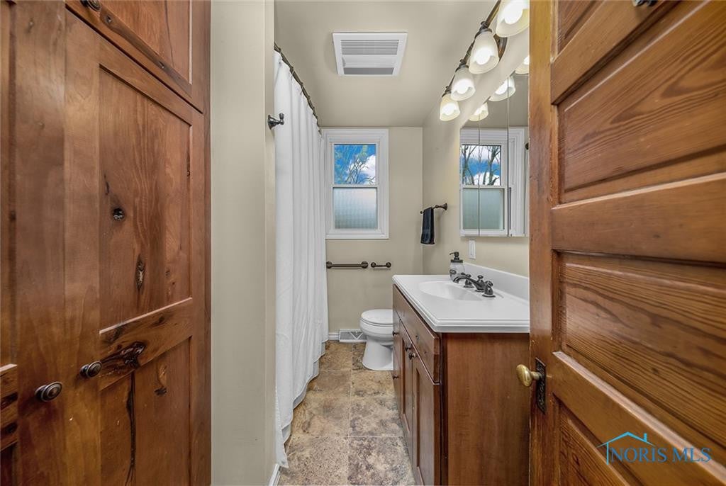 6036 Flanders Road Sylvania, OH 43560 - Photo 23 of 47 Gallery Image 23