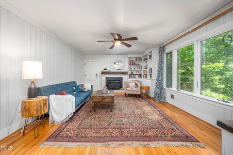 $1,095,000 | 811 Kings Mill Road, Chapel Hill, NC 27517