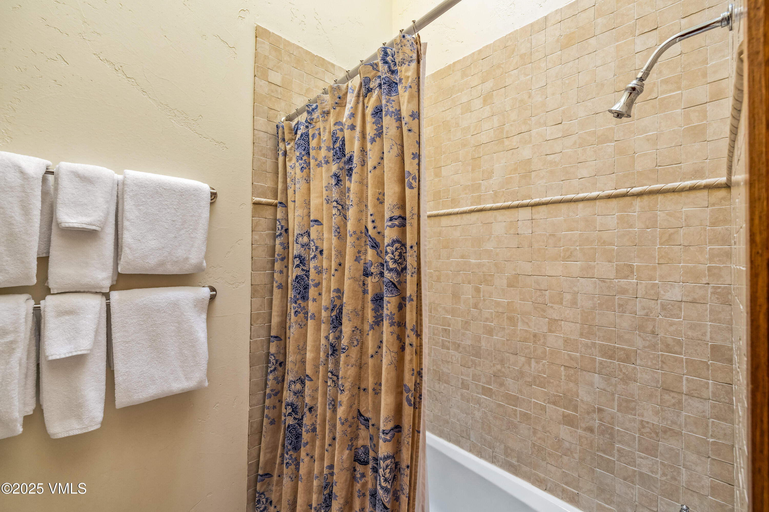 1476 Westhaven Drive, Unit 20 Vail, CO 81657 - Photo 24 of 31 052A8068_1