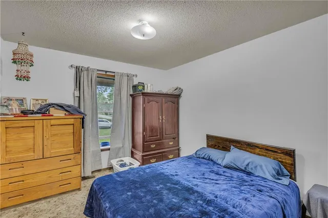 $269,000 | 1404 South Grand Avenue, El Dorado Springs, MO 64744