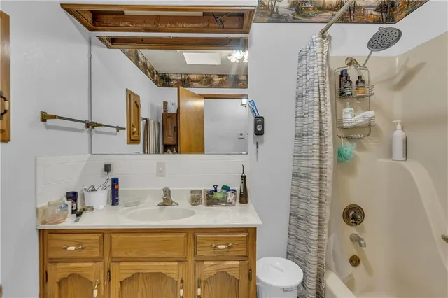 $269,000 | 1404 South Grand Avenue, El Dorado Springs, MO 64744