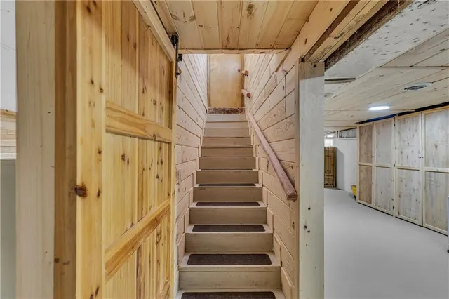 $269,000 | 1404 South Grand Avenue, El Dorado Springs, MO 64744