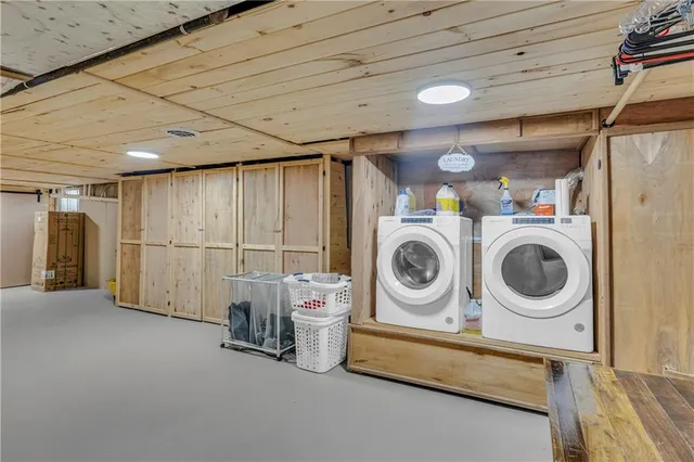 $269,000 | 1404 South Grand Avenue, El Dorado Springs, MO 64744