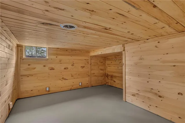 $269,000 | 1404 South Grand Avenue, El Dorado Springs, MO 64744