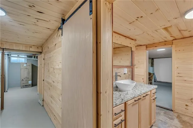 $269,000 | 1404 South Grand Avenue, El Dorado Springs, MO 64744