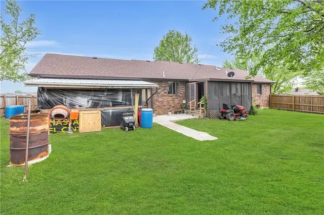 $269,000 | 1404 South Grand Avenue, El Dorado Springs, MO 64744