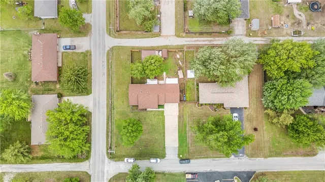 $269,000 | 1404 South Grand Avenue, El Dorado Springs, MO 64744