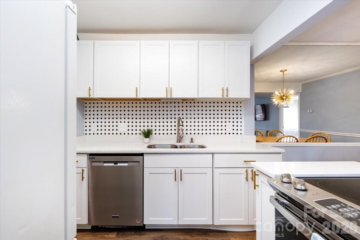 1608 Sharon Road West, Unit 45 Charlotte, NC 28210 - Photo 7 of 22 Gallery Image 7