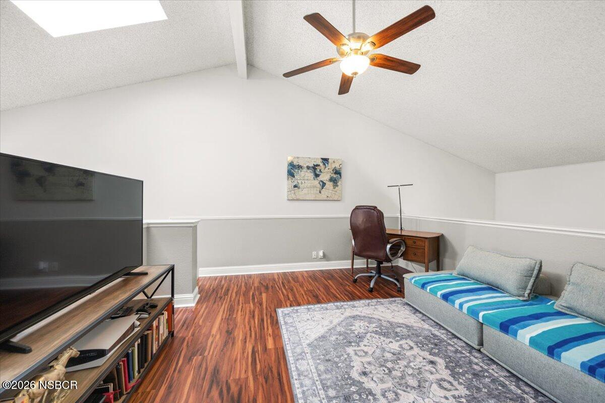 154 Abbey Road Santa Maria, CA 93455 - Photo 18 of 44 22-Upstairs Loft